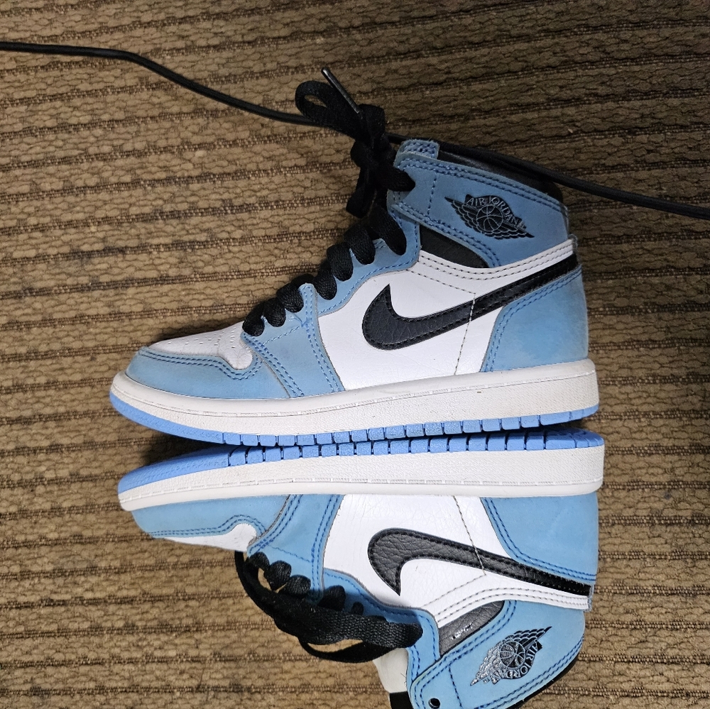 Lightly worn AJ 1's